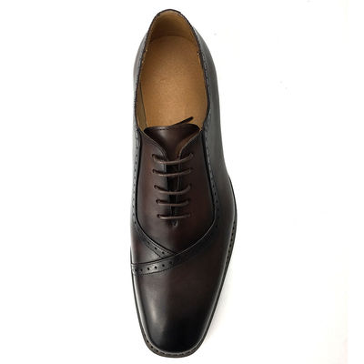 Stile britannico Scarpe da uomo a punta / scarpe casual a pizzo colore marrone
