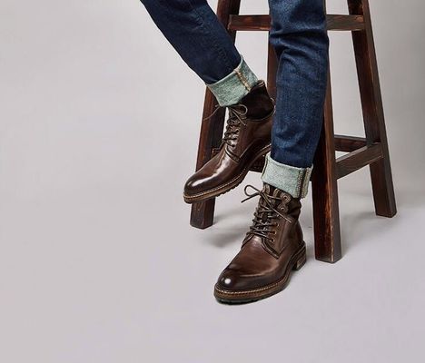 Comodi abiti da uomo in pelle stivali caffè morbido e scarpe blu vintage