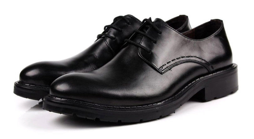 Calzature artigianali maschili con pizzo nero calzature confortevoli con piattaforme spesse