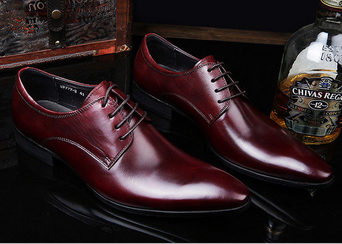 Romantici abiti da sposa in pelle morbida per uomini Scarpe di colore puro, con spazzola, stile britannico