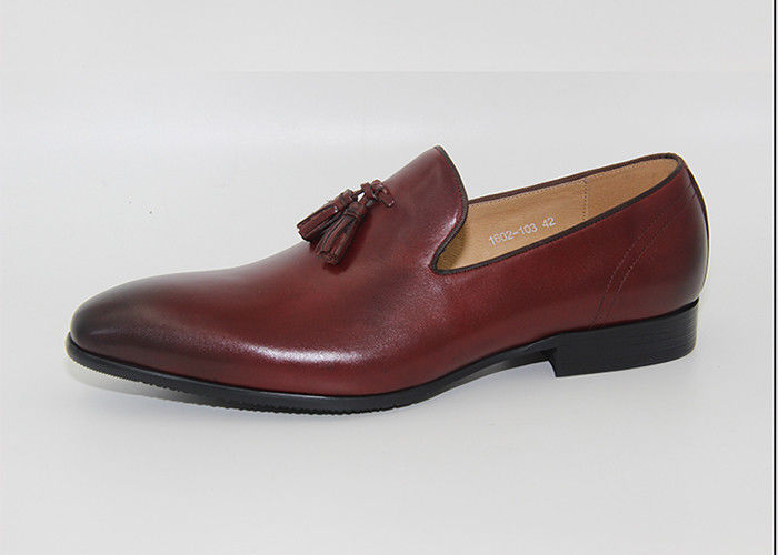Tassel Scarpe da sposa a tacco basso Loafers Stile Bullock Round Toe Scarpe Oxford fatte a mano