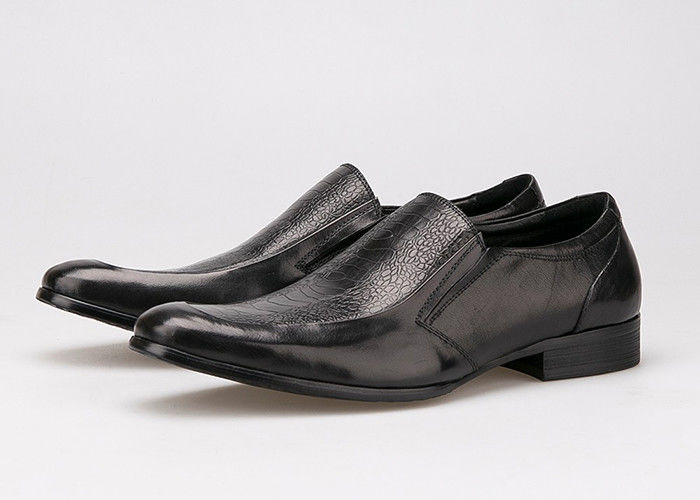 Slip On Round Toe Uomini Scarpe da abito formale Stile Oxford Scarpe da abito in pelle a grano pieno